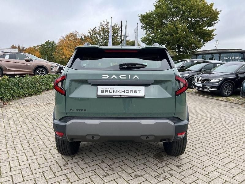 Neu Dacia Duster Expression 101 PS (74 kW) 2025 (zedergrün) SUV