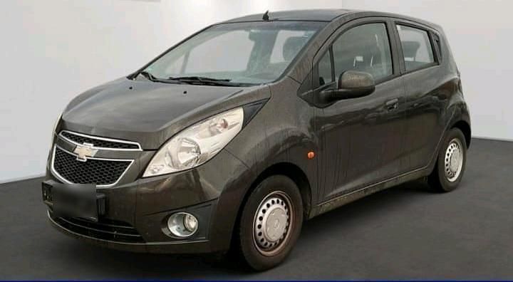 Gebraucht Chevrolet Spark 68 PS (50 kW) 2011 Grau Kleinwagen
