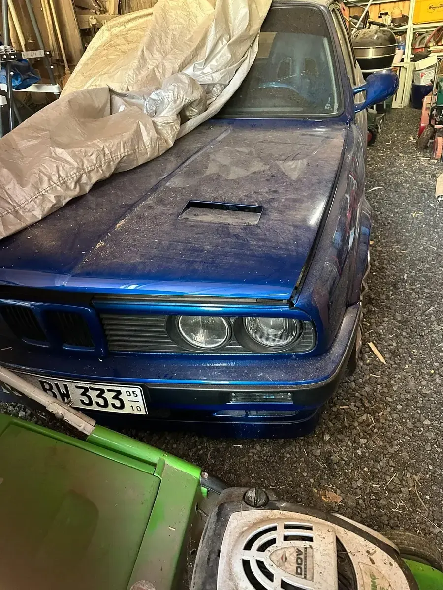 Gebraucht BMW 325 170 PS (125 kW) 1988 Blau Kombi