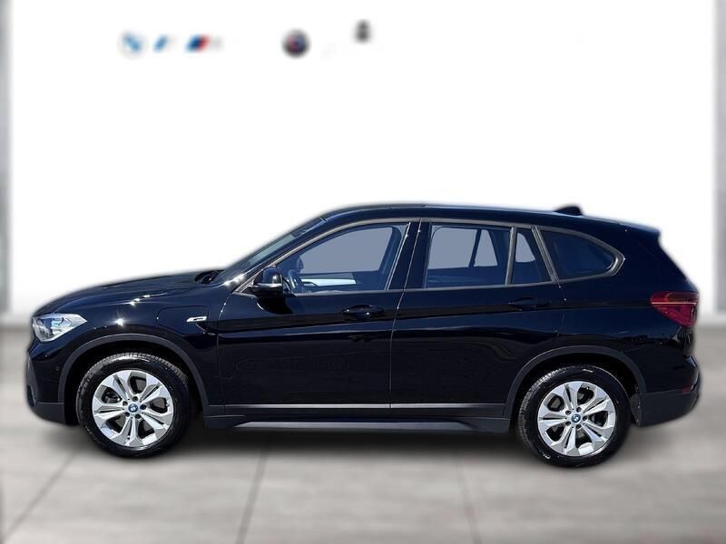 Schwarz Gebraucht 2022 BMW X1 Advantage SUV | 28.230 € (Etwas zu teuer) - Bild 1/4