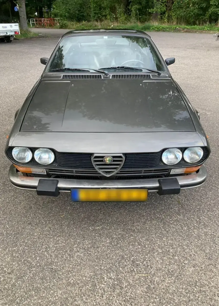 Gebraucht Alfa Romeo Alfetta GT/GTV 122 PS (89 kW) 1978 Grau Coupé