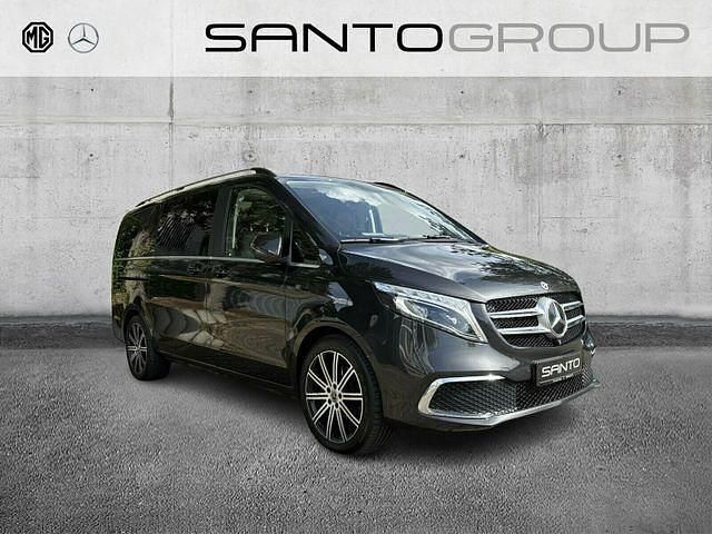 Grey metallic Gebraucht 2019 Mercedes V300 Exclusive Van / Kleinbus | 56.990 € (Superpreis) - Bild 1/4