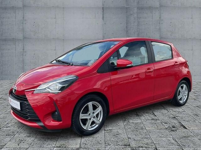 Gebraucht Toyota Yaris Comfort 69 PS (50 kW) 2018 Rot Kleinwagen