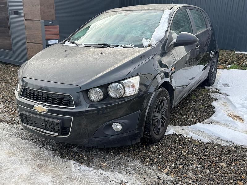 Gebraucht Chevrolet Aveo 113 PS (83 kW) 2011 Schwarz Limousine
