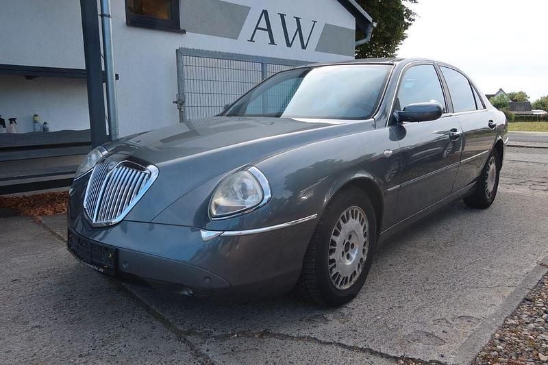 Grau Gebraucht 2004 Lancia Thesis Limousine | 1.999 € - Bild 1/4
