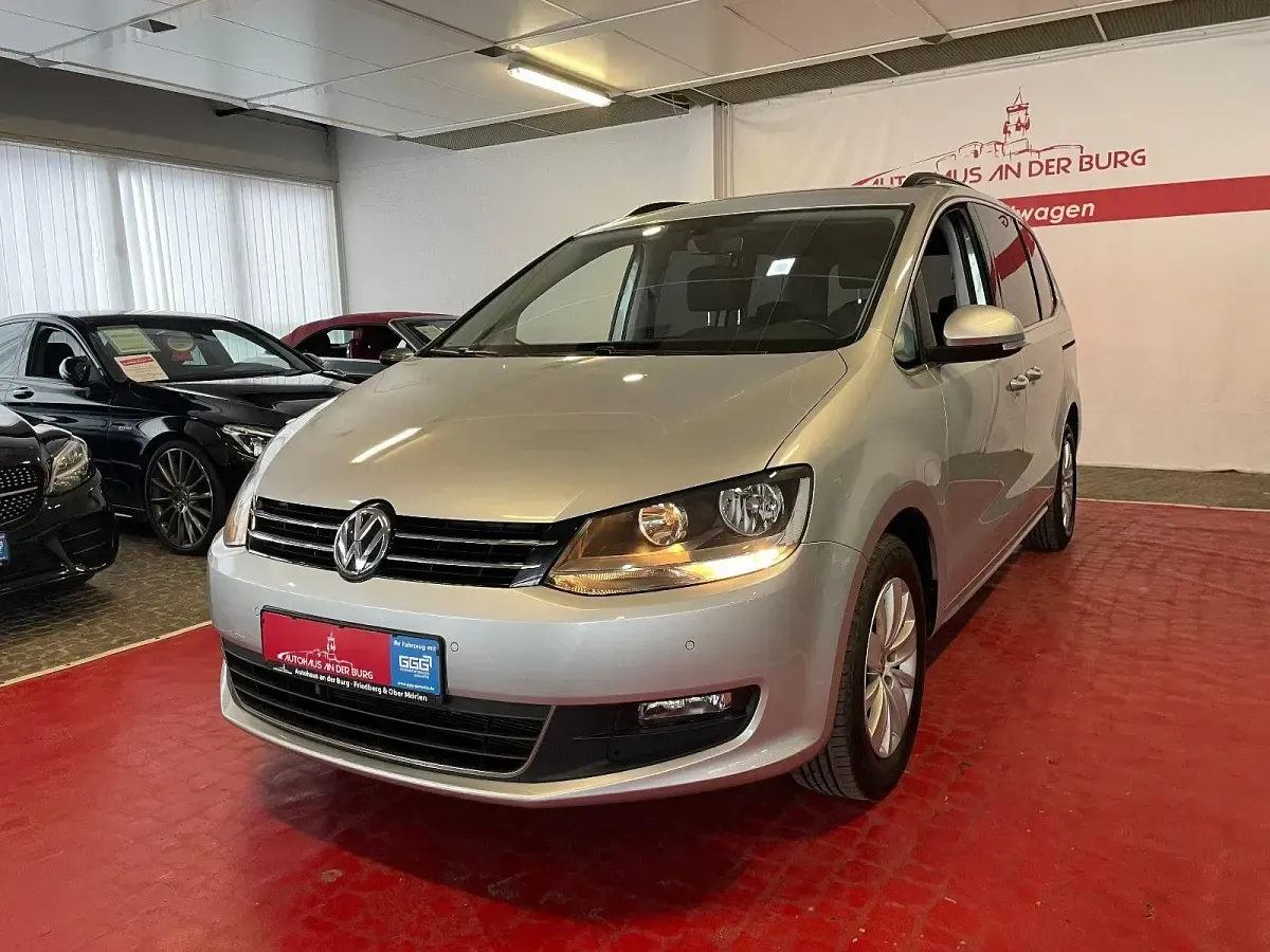 Gebraucht VW Sharan Comfortline 150 PS (110 kW) 2016 Silber Van / Kleinbus
