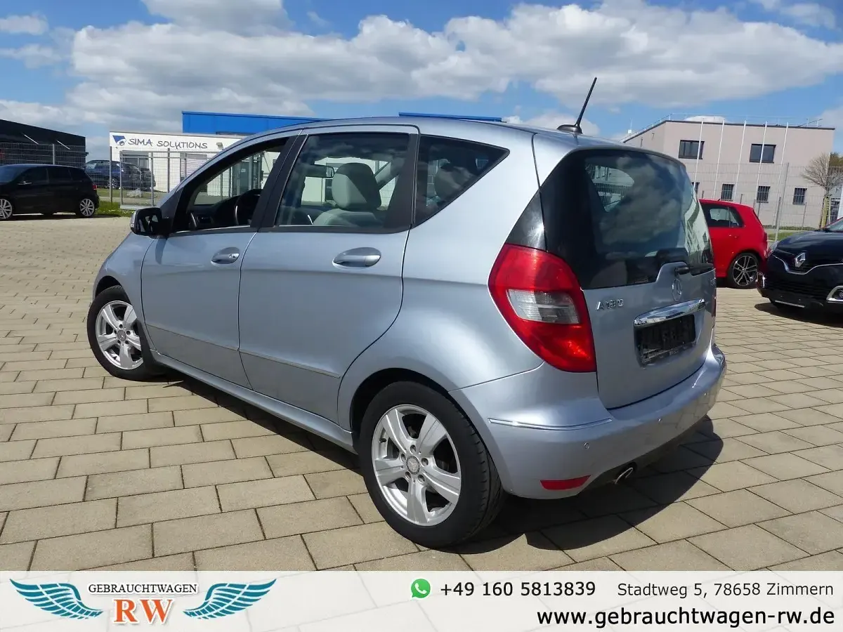 Gebraucht Mercedes A180 109 PS (80 kW) 2009 Silber Kleinwagen