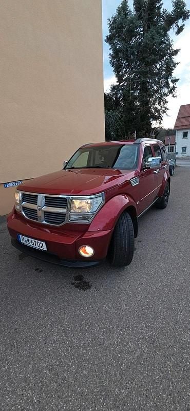 Second-hand Dodge Nitro 177 CP (130 kW) 2007 Roșu SUV