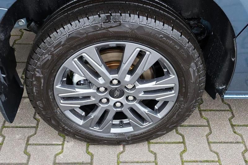 Neu Ford Tourneo Titanium 170 PS (125 kW) 2026 Chromeblue metallic Van / Kleinbus