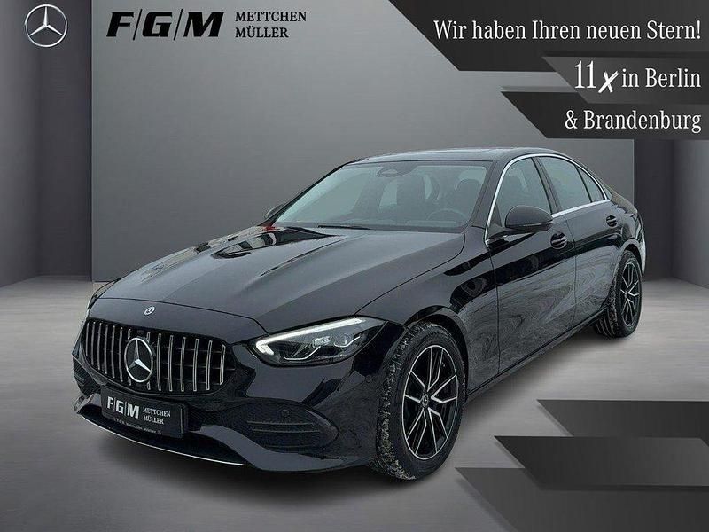 Metalliclack obsidianschwarz Gebraucht 2023 Mercedes C220 Avantgarde Limousine | 36.770 € (Etwas zu teuer) - Bild 1/4