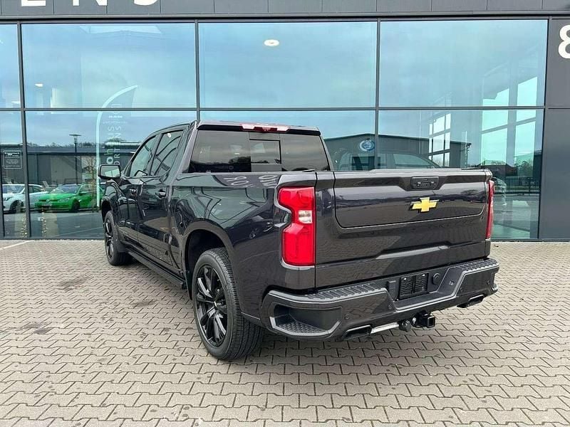 Gebraucht Chevrolet Silverado 426 PS (313 kW) 2025 Grau SUV
