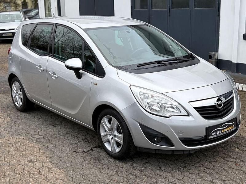 Grau Gebraucht 2011 Opel Meriva Van / Kleinbus | 6.650 € (Fairer Preis) - Bild 1/4