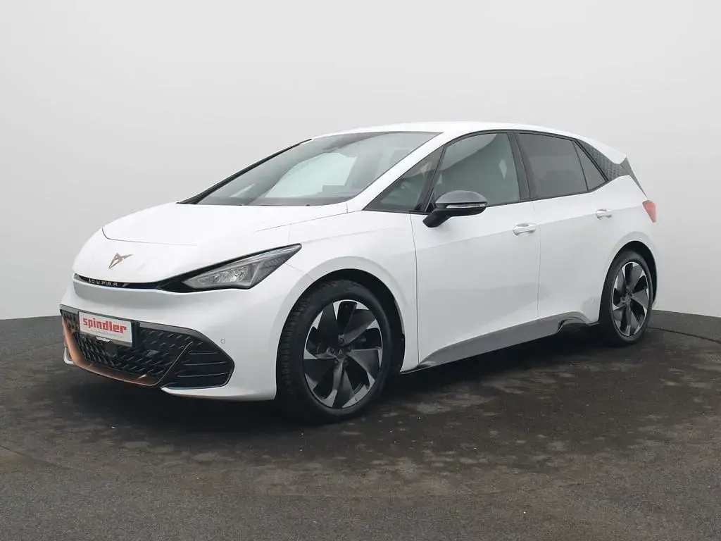 Gebraucht Cupra Born e-Boost 169 kW (231 PS) 2025 Eisweiß Kleinwagen