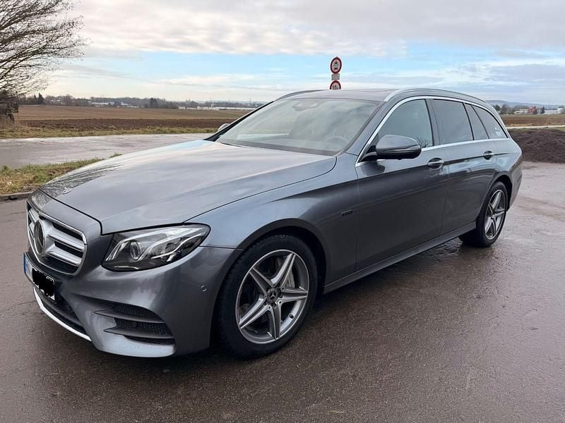 Gebraucht Mercedes E300 AMG 306 PS (225 kW) 2019 Grau Kombi