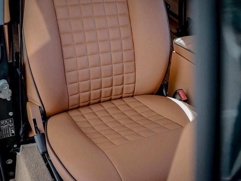 Gebraucht Land Rover Defender SE 122 PS (89 kW) 2011 Grün Kombi