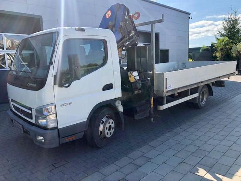 Weiss Gebraucht 2007 Mitsubishi Canter Van | 18.999 € - Bild 1/4