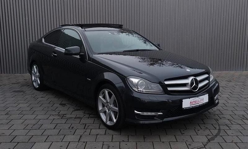 Gebraucht Mercedes C250 AMG 204 PS (150 kW) 2011 Schwarz Coupé