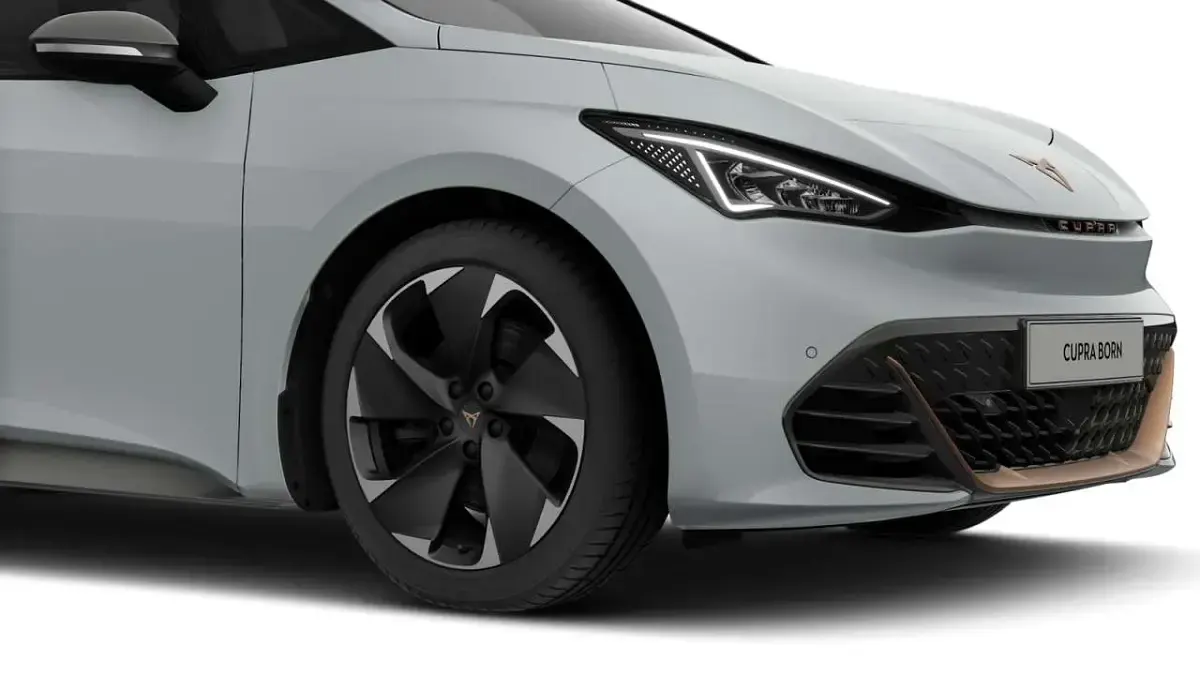 Second-hand Cupra Born 169 kW (231 CP) 2025 Alb Hatchback