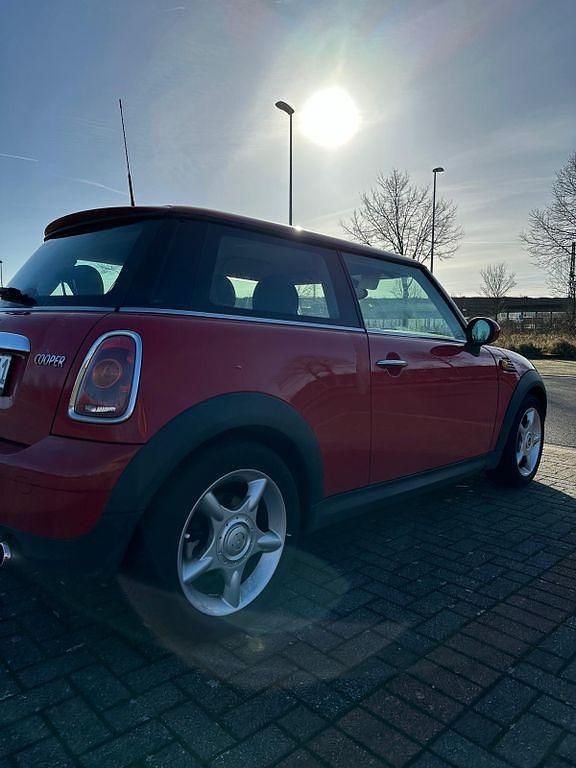 Gebraucht Mini Cooper 120 PS (88 kW) 2007 Rot Kleinwagen