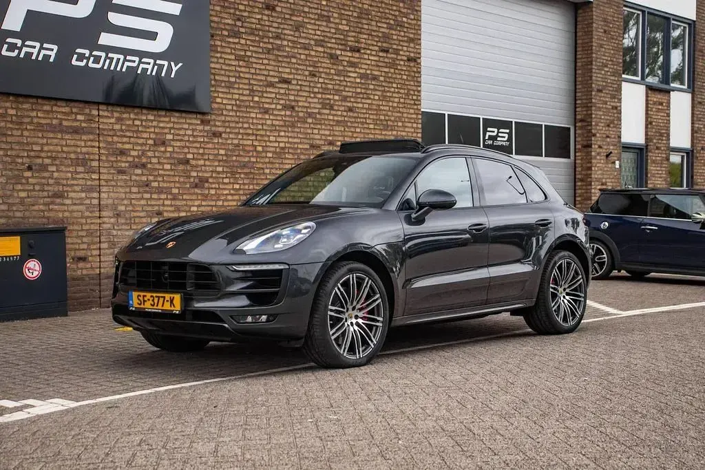 Gebraucht Porsche Macan Turbo Performance Package 441 PS (324 kW) 2018 Grau SUV