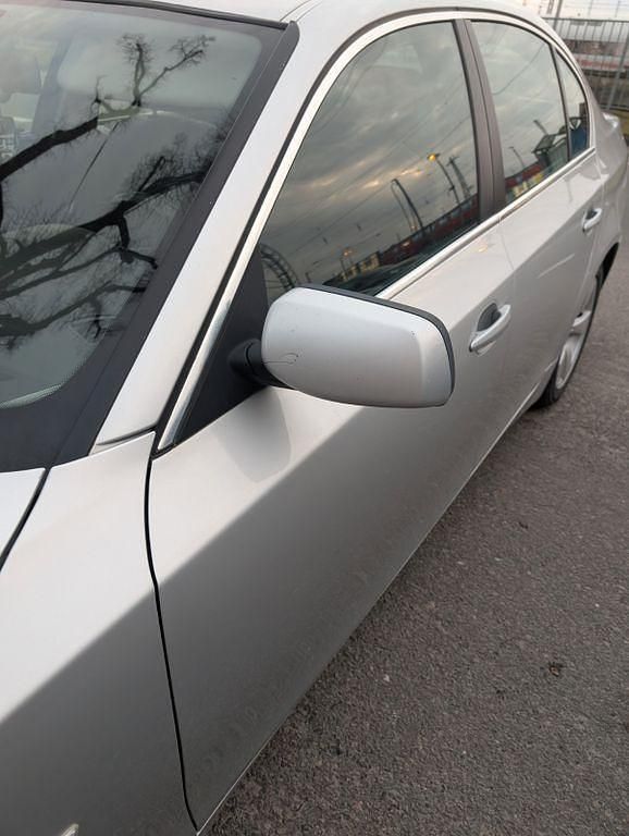 Gebraucht BMW 525 177 PS (130 kW) 2006 Silber Limousine