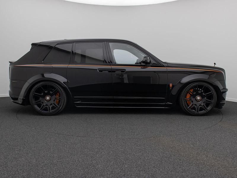 Gebraucht Rolls Royce Cullinan 707 PS (519 kW) 2021 Black brake callipersschwarz SUV