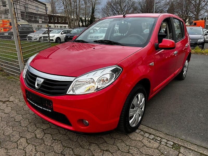 Rot Gebraucht 2009 Dacia Sandero Lauréate Limousine | 1.500 € - Bild 1/4