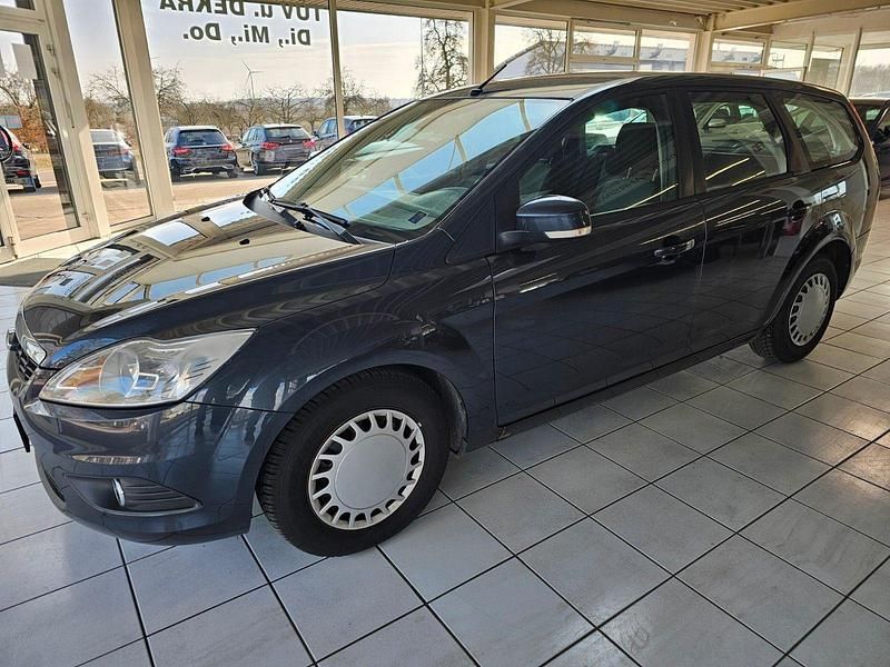 Gebraucht Ford Focus Style 109 PS (80 kW) 2010 Grau Kombi