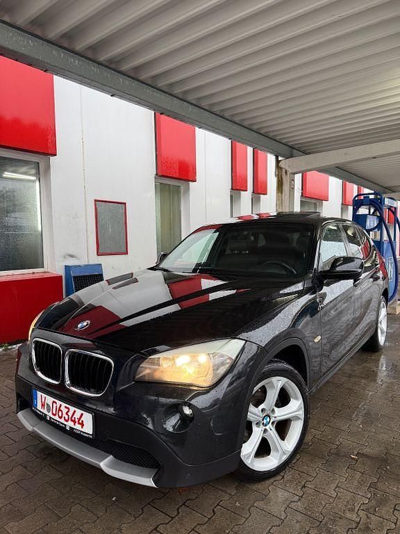 Schwarz Gebraucht 2012 BMW X1 SUV | 8.490 € (Guter Preis) - Bild 1/4