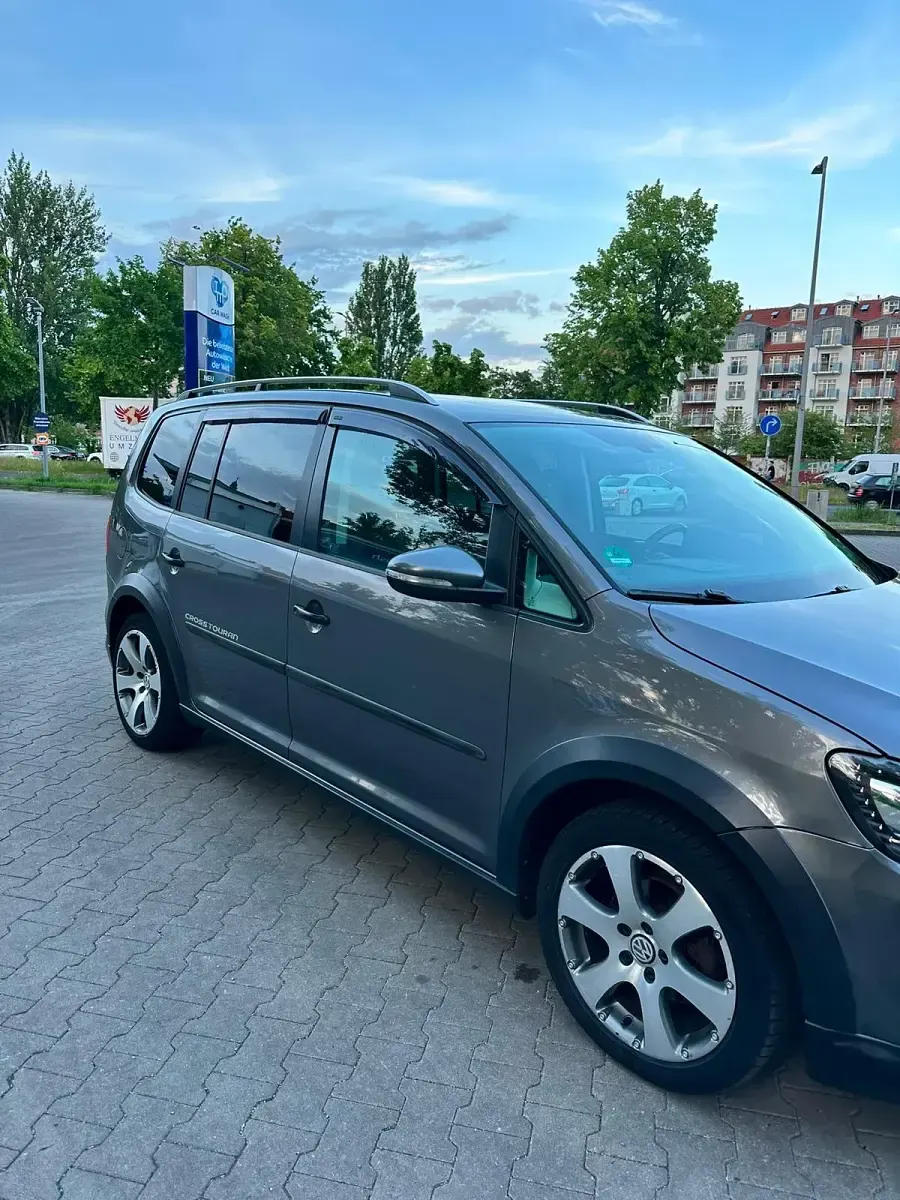 Gebraucht VW Touran 143 PS (105 kW) 2012 Grau Van / Kleinbus