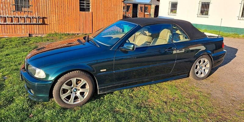 Second-hand BMW 325 Performance 192 CP (141 kW) 2001 Verde Cabrio