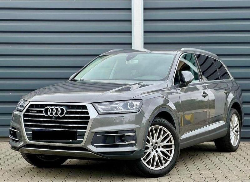 Graphitgrau metallic Gebraucht 2015 Audi Q7 SUV | 27.500 € (Fairer Preis) - Bild 1/4