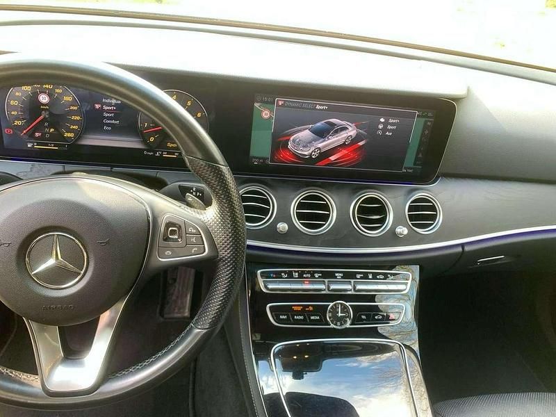 Gebraucht Mercedes E400 Exclusive 333 PS (244 kW) 2016 Limousine
