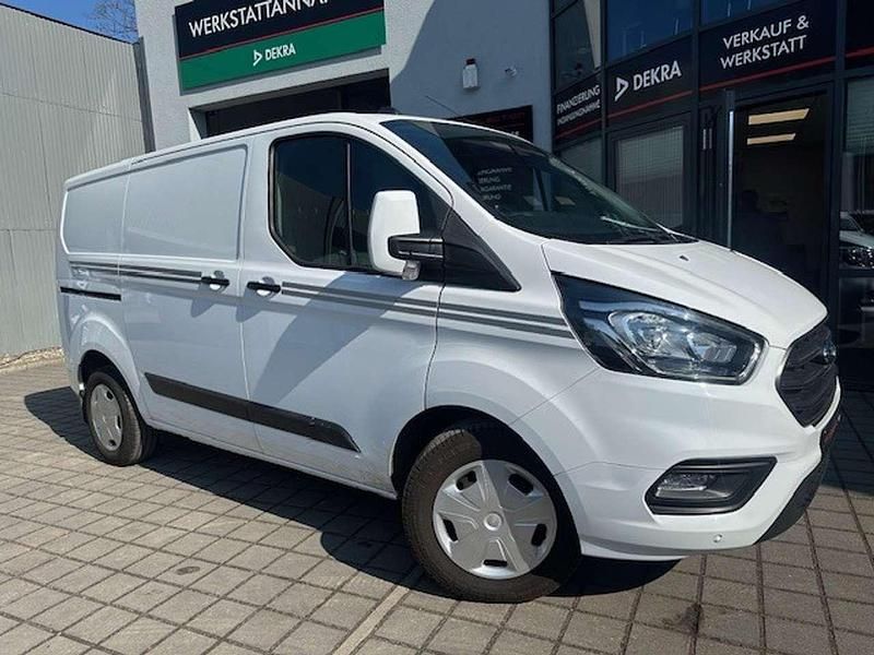 Gebraucht Ford Transit Custom 131 PS (96 kW) 2021 Frozen white (metallic) Van