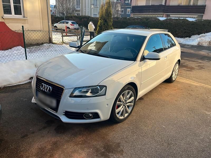 Second-hand Audi A3 S-Line 200 CP (147 kW) 2012 Alb Hatchback