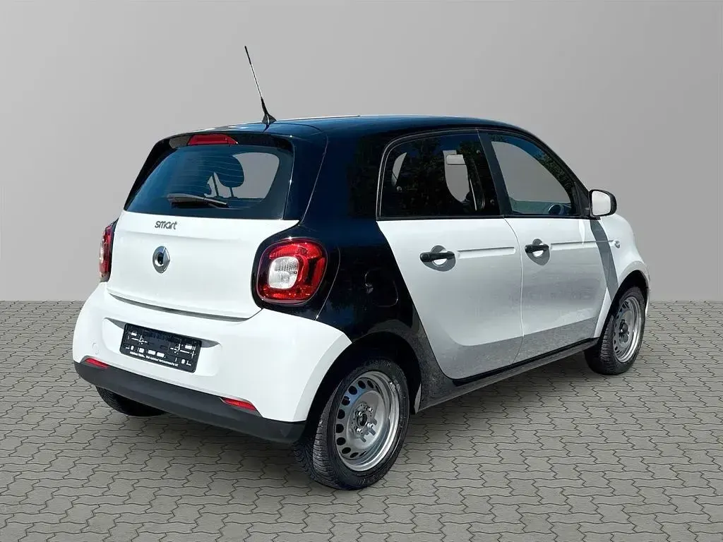 Gebraucht Smart ForFour 71 PS (52 kW) 2018 Weiß Kleinwagen