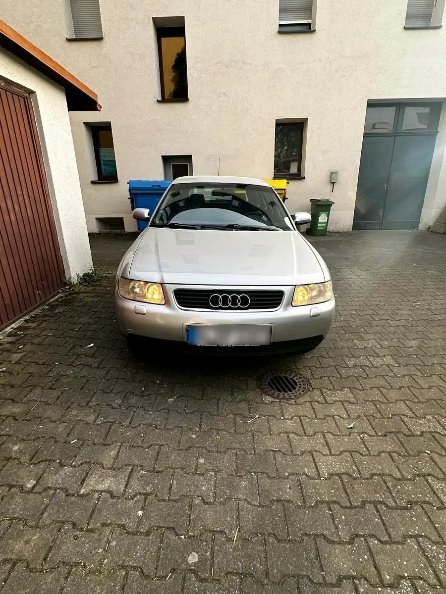 Usata Audi A3 102 CV (75 kW) 2002 Utilitaria