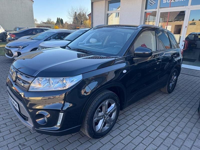 Gebraucht Suzuki Vitara Comfort 120 PS (88 kW) 2017 Schwarz SUV