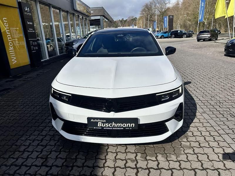 Gebraucht Opel Astra Ultimate 131 PS (96 kW) 2024 Weiß Limousine