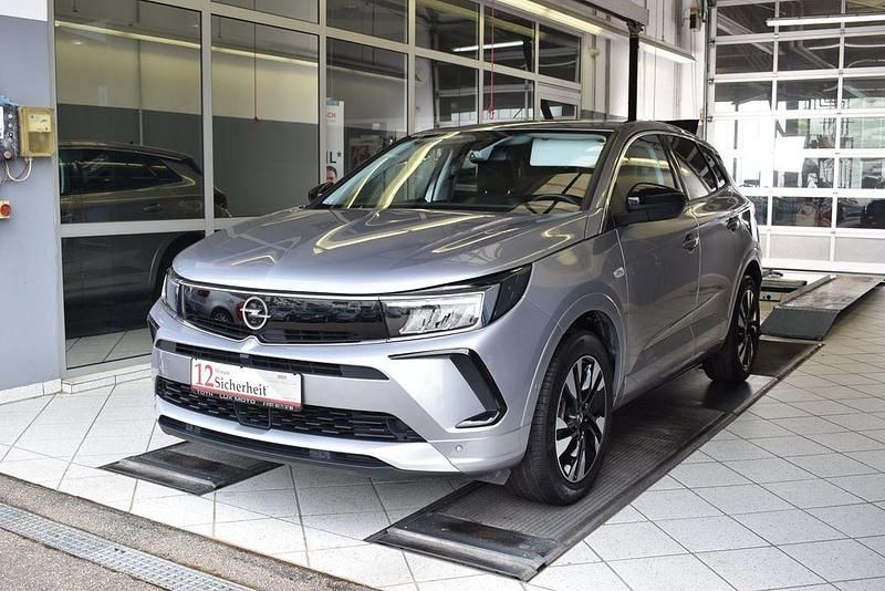Grau Gebraucht 2023 Opel Grandland X Business Elegance SUV | 25.670 € (Fairer Preis) - Bild 1/4