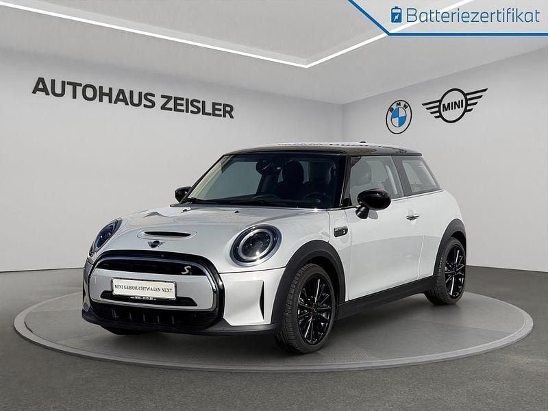 Gebraucht Mini Cooper SE Hatch 135 kW (184 PS) 2022 White silver Kleinwagen