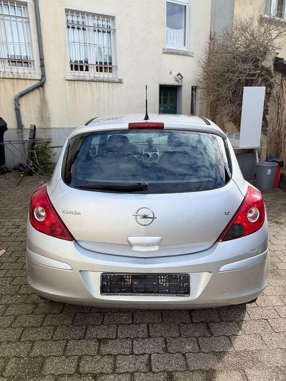 Gebraucht Opel Corsa 80 PS (58 kW) 2007 Silber Kleinwagen
