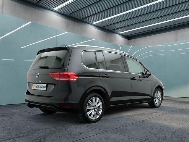 Gebraucht VW Touran Highline 150 PS (110 kW) 2024 Schwarz Van / Kleinbus