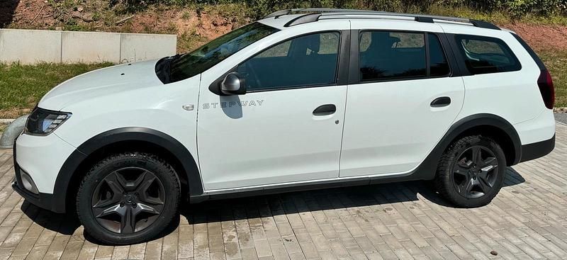 Gebraucht Dacia Logan 90 PS (66 kW) 2017 Weiß Kombi