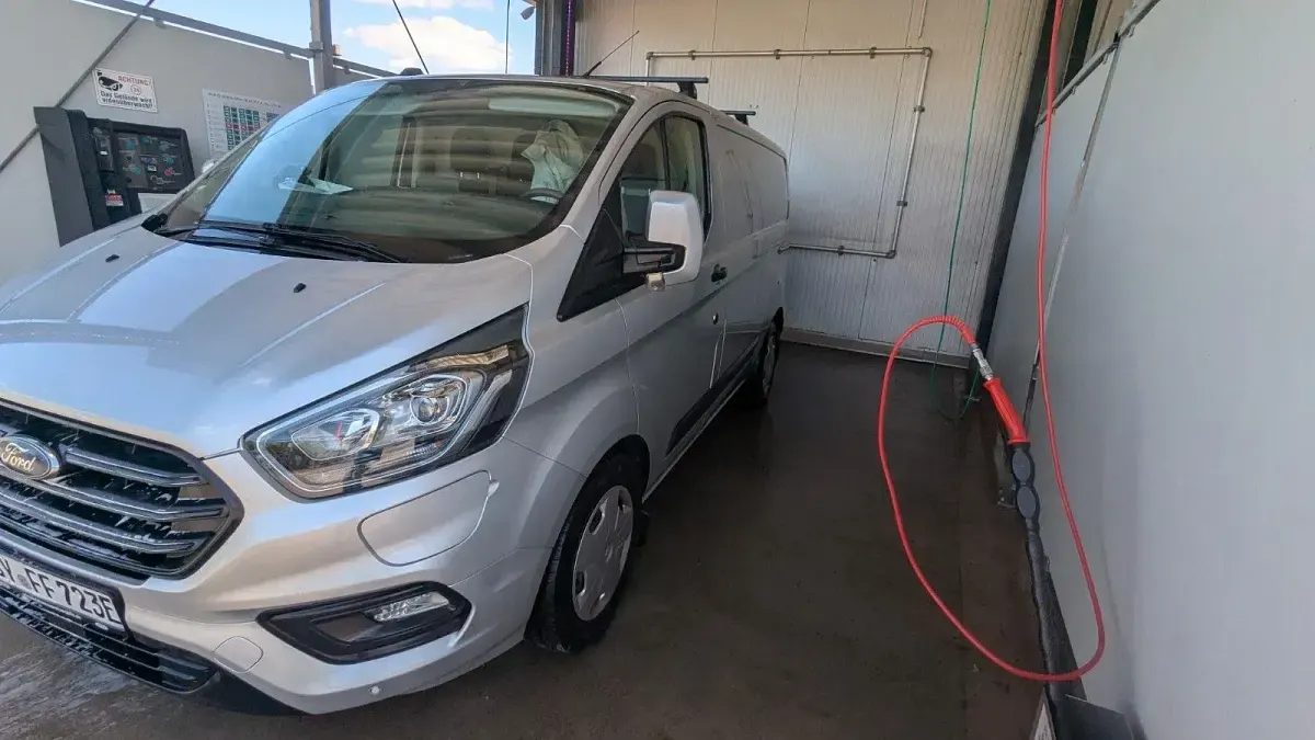 Używany Ford Transit Custom 84 KM (61 kW) 2021 Szary Minivan