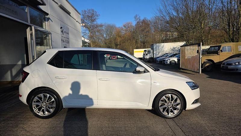 Gebraucht Skoda Fabia Clever 95 PS (69 kW) 2021 Weiß Limousine