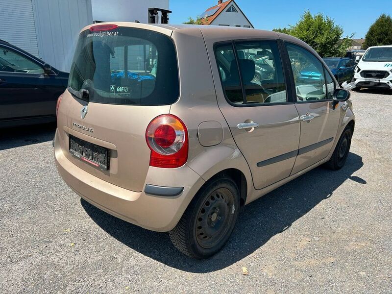 Gebraucht Renault Modus Dynamique 68 PS (50 kW) 2005 Braun Van / Kleinbus
