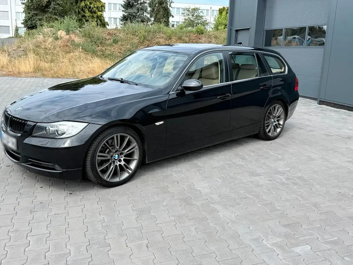 Gebraucht BMW 330 231 PS (169 kW) 2006 Schwarz Kombi