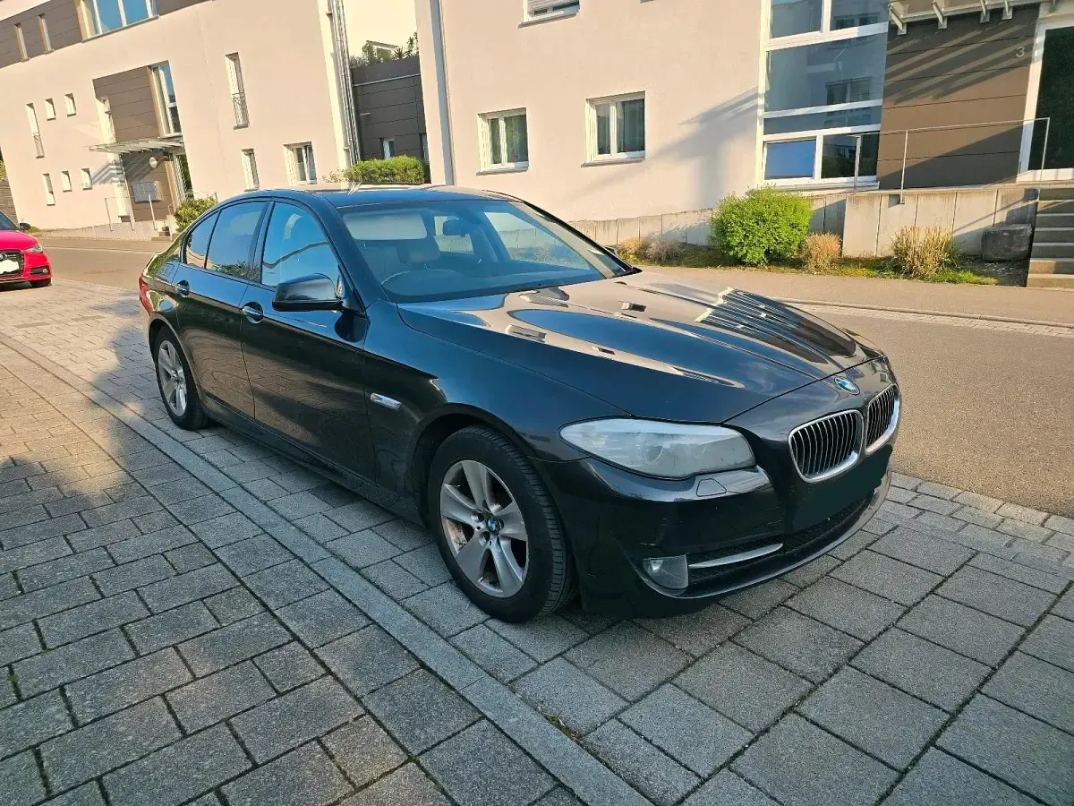 Gebraucht BMW 520 184 PS (135 kW) 2012 Limousine