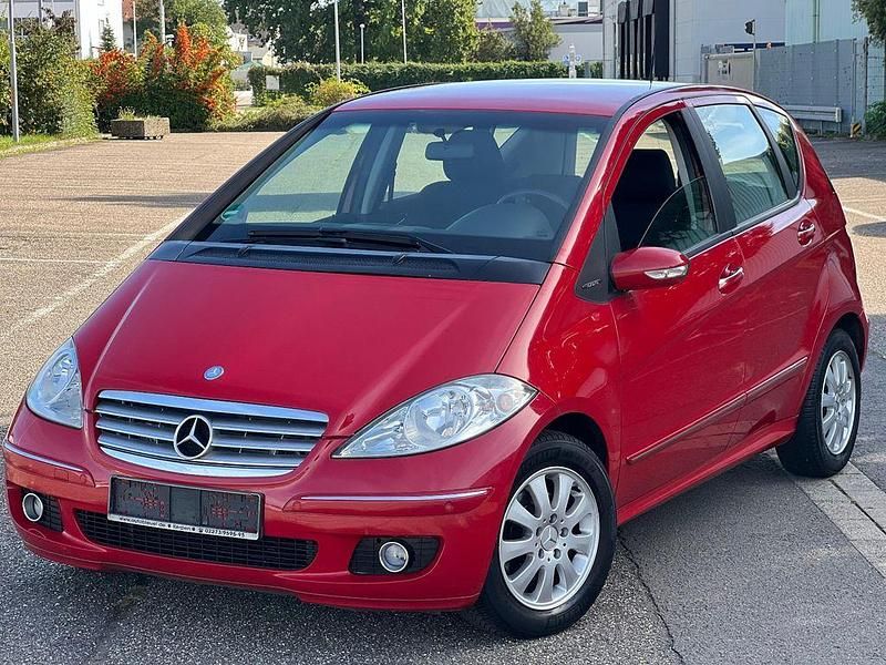 Rot Gebraucht 2005 Mercedes A150 Elegance Van / Kleinbus | 5.500 € (Fairer Preis) - Bild 1/4